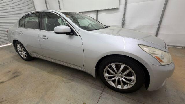 2008 Silver Infiniti G35 Journey (JNKBV61E58M) with an 3.5L V6 DOHC 24V engine, 5-Speed Automatic transmission, located at 1806 Veterans Memorial Hwy SW, Austell, GA, 30168, (770) 944-9558, 33.817959, -84.606987 - Photo#7