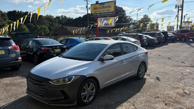 photo of 2018 Hyundai Elantra SE