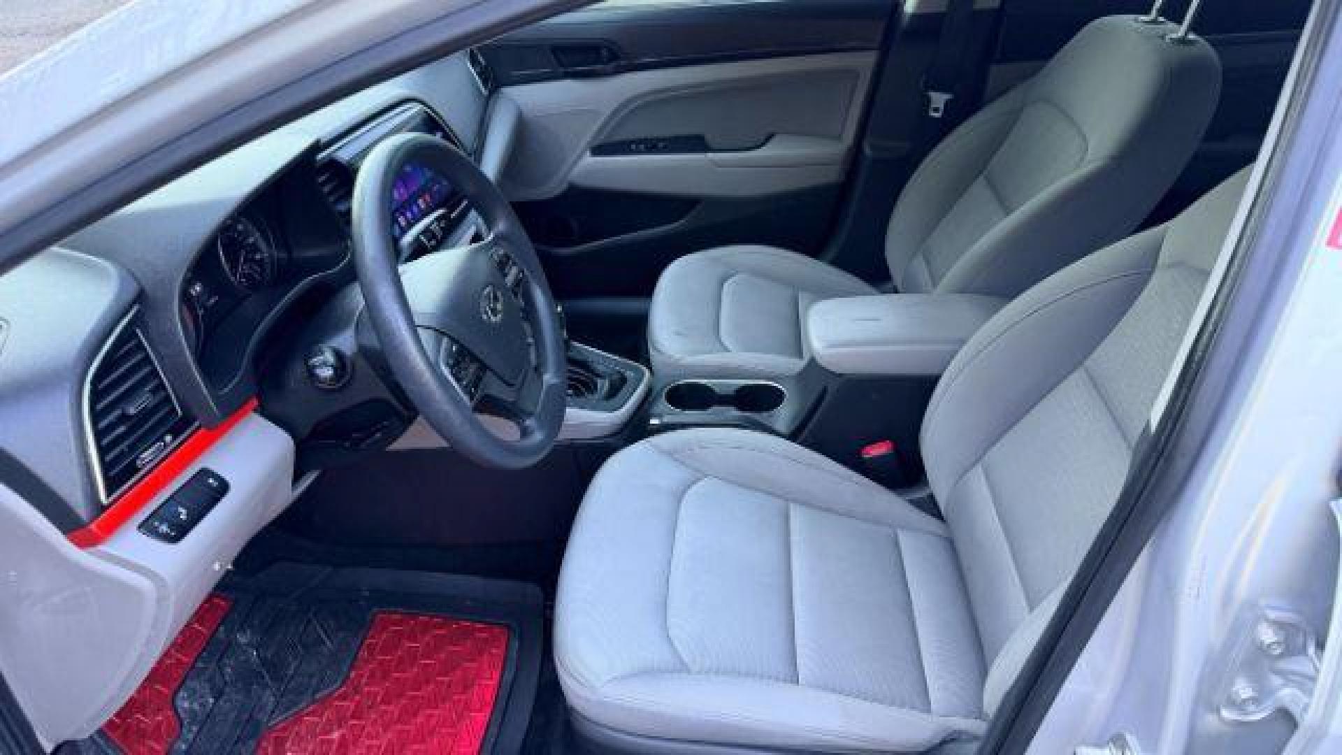 2018 Silver Hyundai Elantra SE (KMHD84LF9JU) with an 2.0L I-4 MPI DOHC engine, Automatic transmission, located at 1806 Veterans Memorial Hwy SW, Austell, GA, 30168, (770) 944-9558, 33.817959, -84.606987 - Photo#10