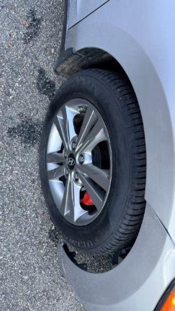 2018 Silver Hyundai Elantra SE (KMHD84LF9JU) with an 2.0L I-4 MPI DOHC engine, Automatic transmission, located at 1806 Veterans Memorial Hwy SW, Austell, GA, 30168, (770) 944-9558, 33.817959, -84.606987 - Photo#16