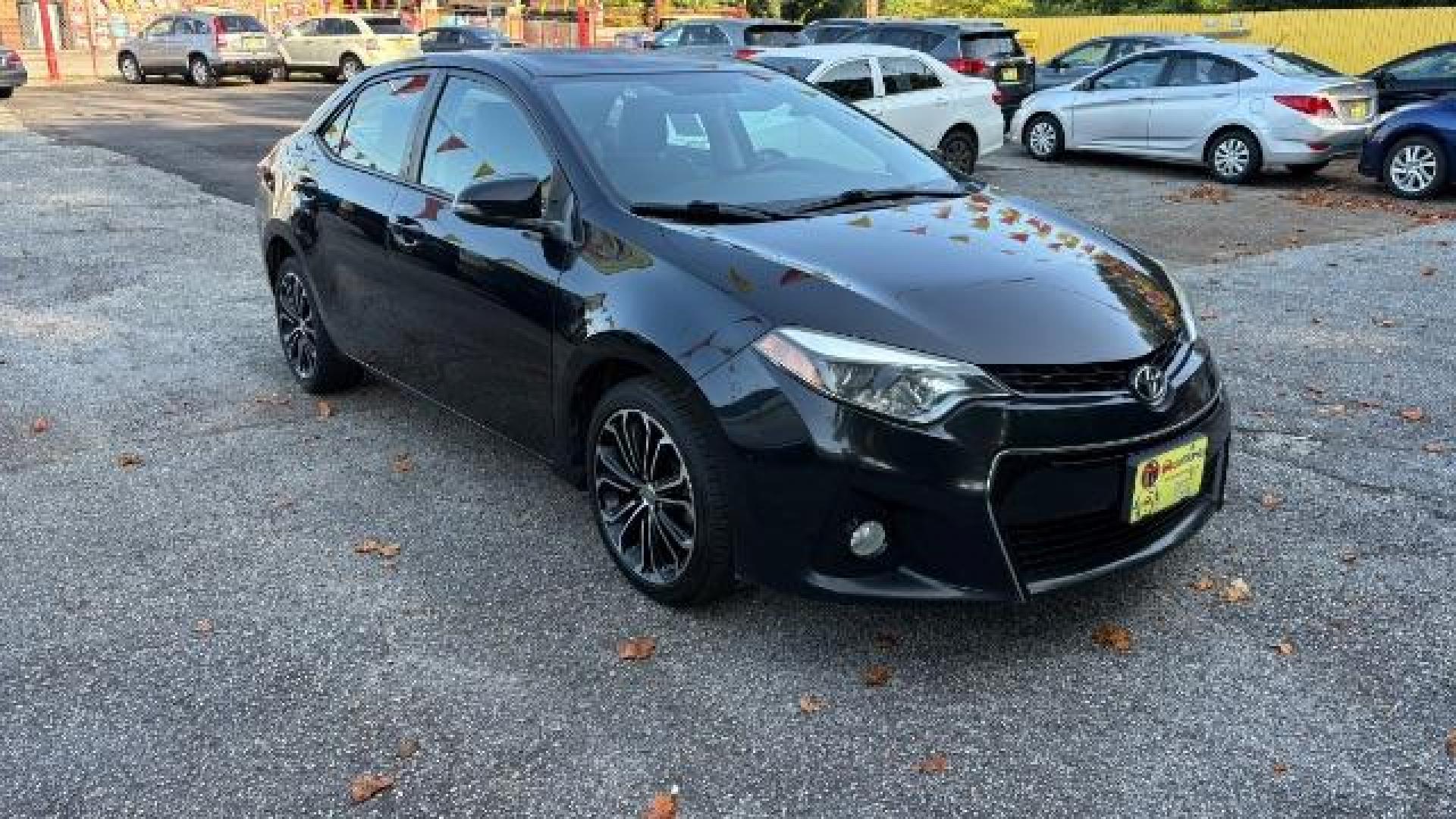 2015 Black Toyota Corolla S Plus CVT (2T1BURHE5FC) with an 1.8L L4 DOHC 16V engine, Continuously Variabl transmission, located at 1806 Veterans Memorial Hwy SW, Austell, GA, 30168, (770) 944-9558, 33.817959, -84.606987 - Photo#2