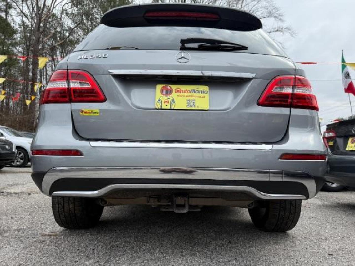2015 Silver Mercedes-Benz M-Class ML350 (4JGDA5JB6FA) with an 3.5L V6 DOHC 24V engine, 7-Speed Automatic transmission, located at 1806 Veterans Memorial Hwy SW, Austell, GA, 30168, (770) 944-9558, 33.817959, -84.606987 - Photo#12