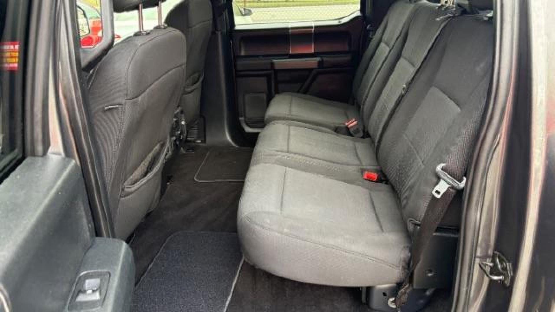 2018 Gray Ford F-150 XLT SuperCrew 6.5-ft. Bed 4WD (1FTEW1EG0JF) with an 3.5L V6 TURBO engine, 6-Speed Automatic transmission, located at 1806 Veterans Memorial Hwy SW, Austell, GA, 30168, (770) 944-9558, 33.817959, -84.606987 - Photo#16