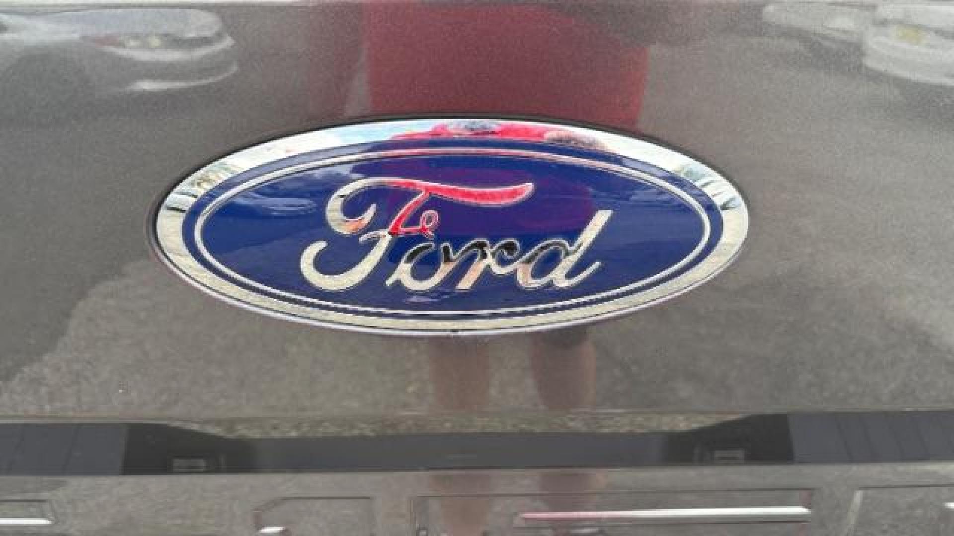 2018 Gray Ford F-150 XLT SuperCrew 6.5-ft. Bed 4WD (1FTEW1EG0JF) with an 3.5L V6 TURBO engine, 6-Speed Automatic transmission, located at 1806 Veterans Memorial Hwy SW, Austell, GA, 30168, (770) 944-9558, 33.817959, -84.606987 - Photo#17