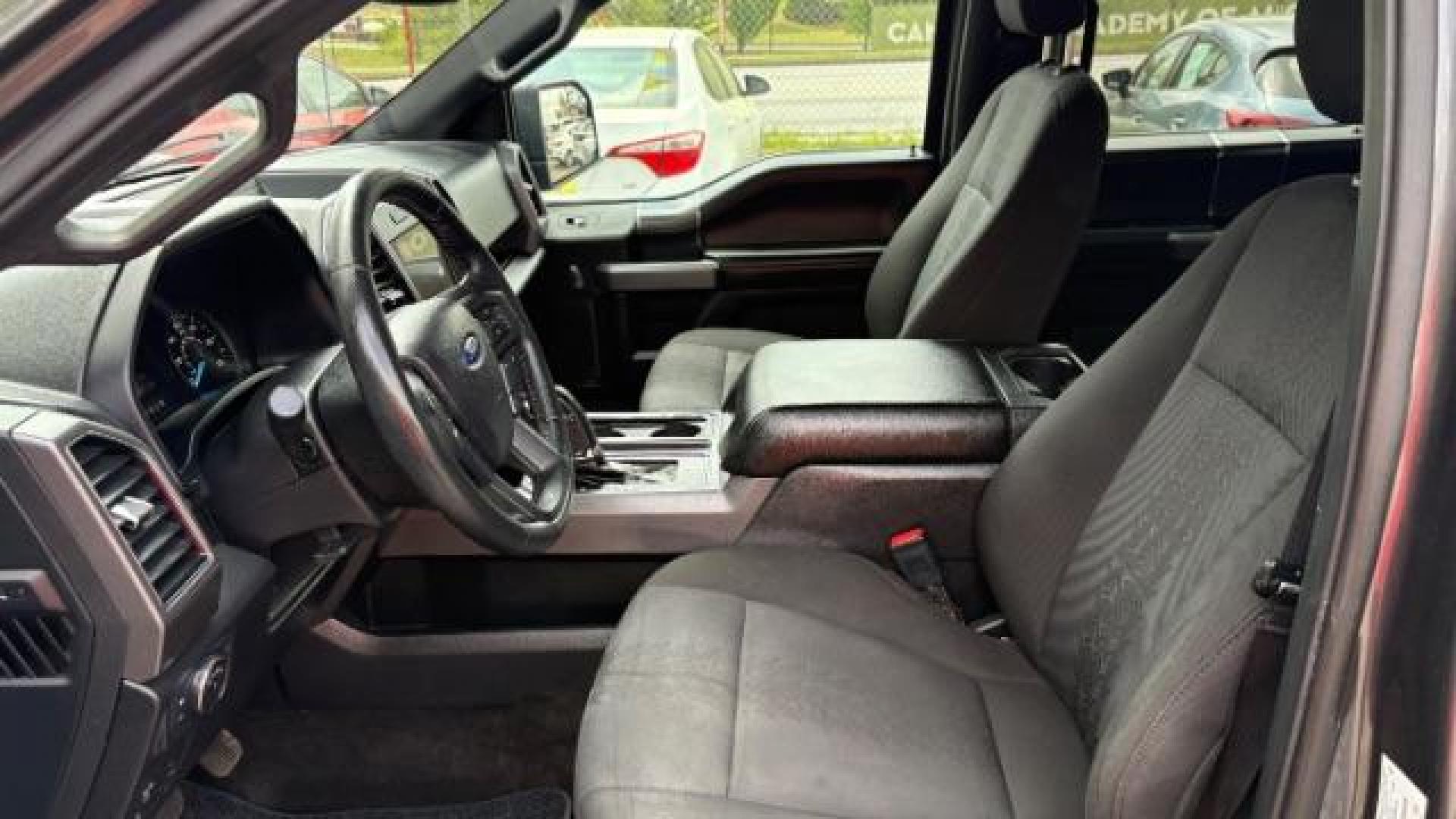 2018 Gray Ford F-150 XLT SuperCrew 6.5-ft. Bed 4WD (1FTEW1EG0JF) with an 3.5L V6 TURBO engine, 6-Speed Automatic transmission, located at 1806 Veterans Memorial Hwy SW, Austell, GA, 30168, (770) 944-9558, 33.817959, -84.606987 - Photo#6