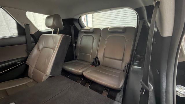 2018 Black Hyundai Santa Fe SE Ultimate (KM8SN4HF4JU) with an 3.3L V6 DOHC 24V engine, 6-Speed Automatic transmission, located at 1806 Veterans Memorial Hwy SW, Austell, GA, 30168, (770) 944-9558, 33.817959, -84.606987 - Photo#15