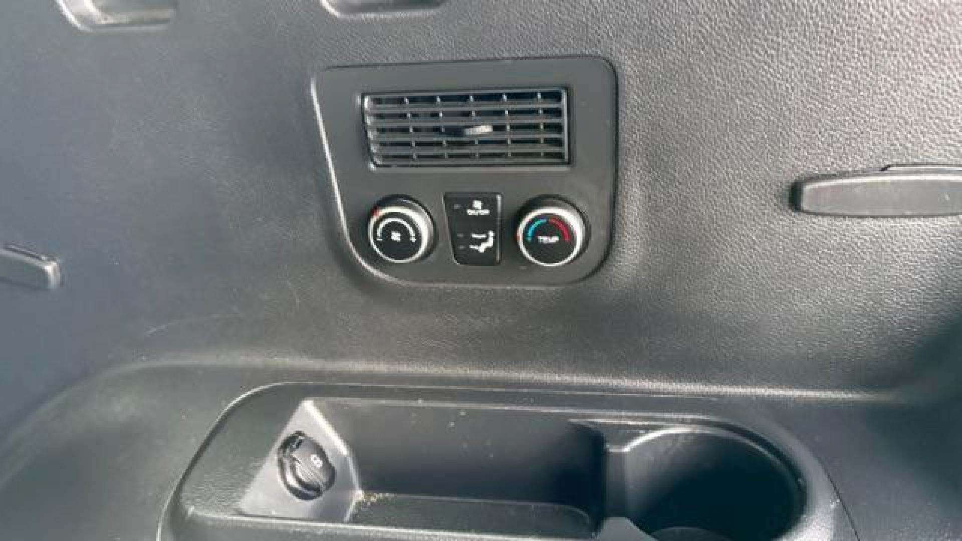 2018 Black Hyundai Santa Fe SE Ultimate (KM8SN4HF4JU) with an 3.3L V6 DOHC 24V engine, 6-Speed Automatic transmission, located at 1806 Veterans Memorial Hwy SW, Austell, GA, 30168, (770) 944-9558, 33.817959, -84.606987 - Photo#13
