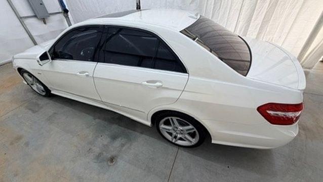 2012 White Mercedes-Benz E-Class E350 Sedan (WDDHF5KB0CA) with an 3.5L V6 DOHC 24V engine, 7-Speed Automatic transmission, located at 1806 Veterans Memorial Hwy SW, Austell, GA, 30168, (770) 944-9558, 33.817959, -84.606987- Photo#2