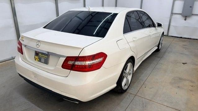 2012 White Mercedes-Benz E-Class E350 Sedan (WDDHF5KB0CA) with an 3.5L V6 DOHC 24V engine, 7-Speed Automatic transmission, located at 1806 Veterans Memorial Hwy SW, Austell, GA, 30168, (770) 944-9558, 33.817959, -84.606987- Photo#5