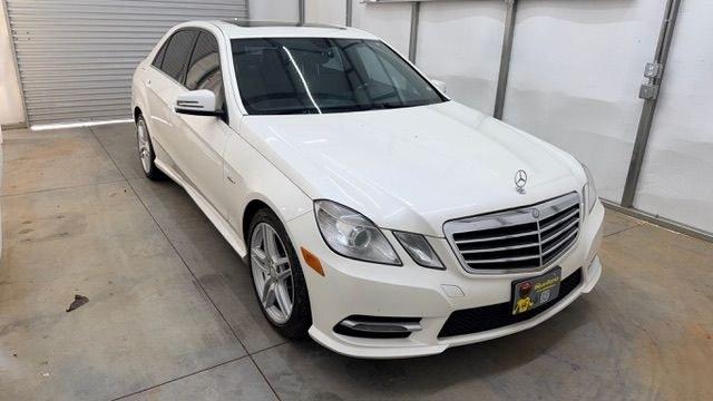2012 White Mercedes-Benz E-Class E350 Sedan (WDDHF5KB0CA) with an 3.5L V6 DOHC 24V engine, 7-Speed Automatic transmission, located at 1806 Veterans Memorial Hwy SW, Austell, GA, 30168, (770) 944-9558, 33.817959, -84.606987- Photo#8