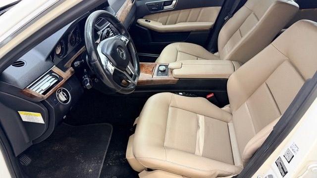 2012 White Mercedes-Benz E-Class E350 Sedan (WDDHF5KB0CA) with an 3.5L V6 DOHC 24V engine, 7-Speed Automatic transmission, located at 1806 Veterans Memorial Hwy SW, Austell, GA, 30168, (770) 944-9558, 33.817959, -84.606987- Photo#11