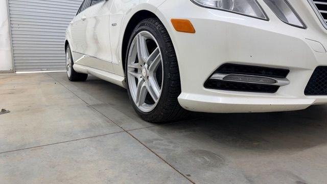 2012 White Mercedes-Benz E-Class E350 Sedan (WDDHF5KB0CA) with an 3.5L V6 DOHC 24V engine, 7-Speed Automatic transmission, located at 1806 Veterans Memorial Hwy SW, Austell, GA, 30168, (770) 944-9558, 33.817959, -84.606987- Photo#17