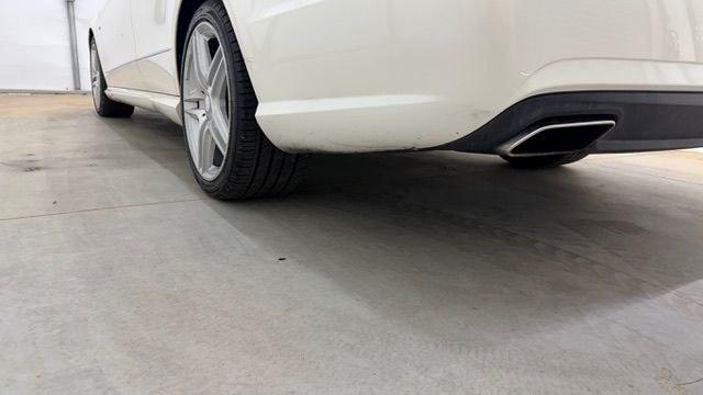 2012 White Mercedes-Benz E-Class E350 Sedan (WDDHF5KB0CA) with an 3.5L V6 DOHC 24V engine, 7-Speed Automatic transmission, located at 1806 Veterans Memorial Hwy SW, Austell, GA, 30168, (770) 944-9558, 33.817959, -84.606987- Photo#19