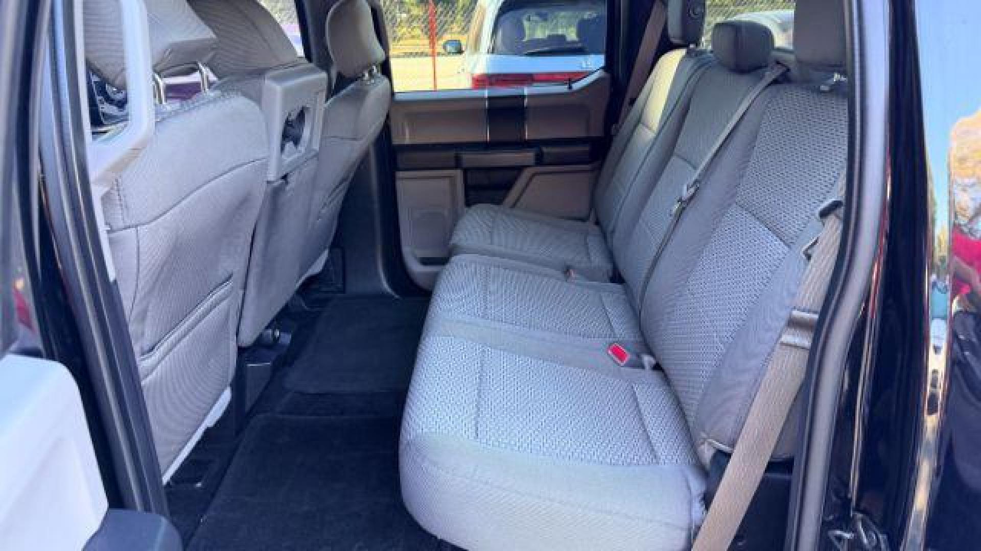 2016 Black Ford F-150 XLT SuperCrew 6.5-ft (1FTEW1CFXGF) with an 5.0L V8 engine, 6-Speed Automatic transmission, located at 1806 Veterans Memorial Hwy SW, Austell, GA, 30168, (770) 944-9558, 33.817959, -84.606987 - Photo#9