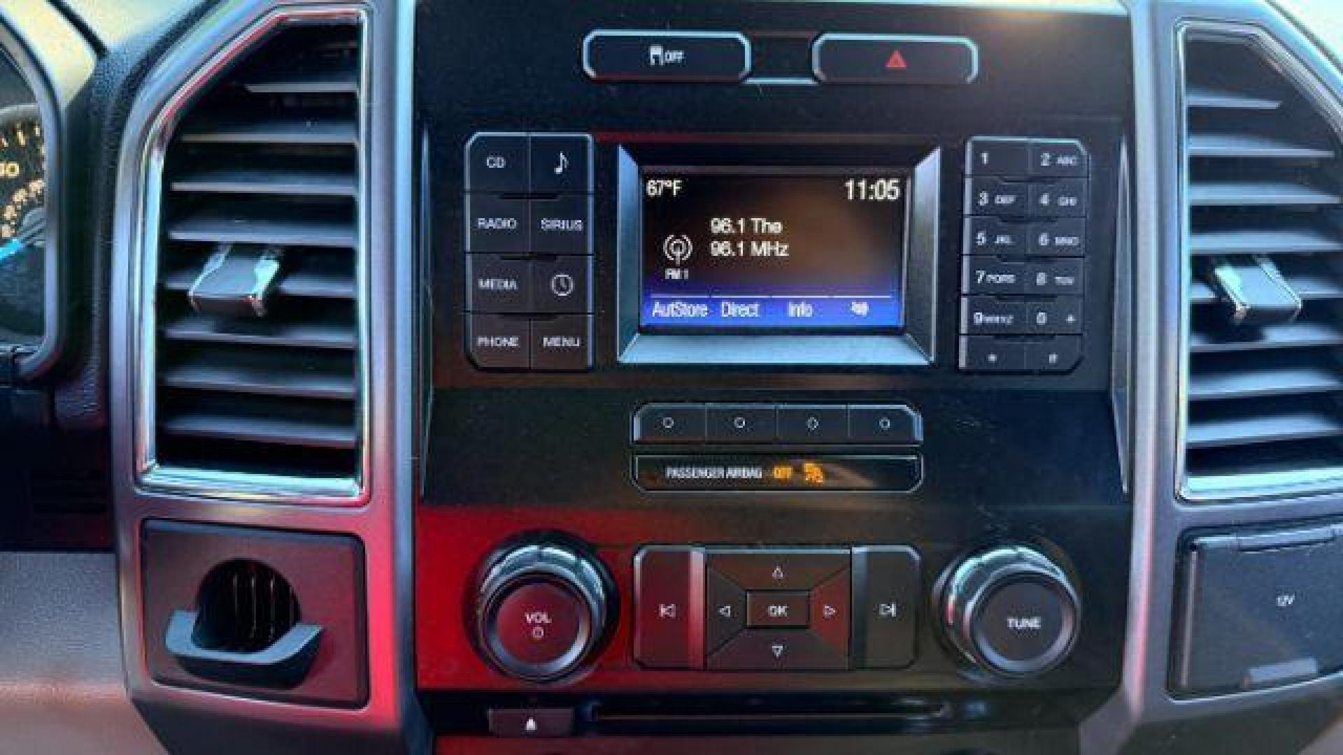 2016 Black Ford F-150 XLT SuperCrew 6.5-ft (1FTEW1CFXGF) with an 5.0L V8 engine, 6-Speed Automatic transmission, located at 1806 Veterans Memorial Hwy SW, Austell, GA, 30168, (770) 944-9558, 33.817959, -84.606987 - Photo#13