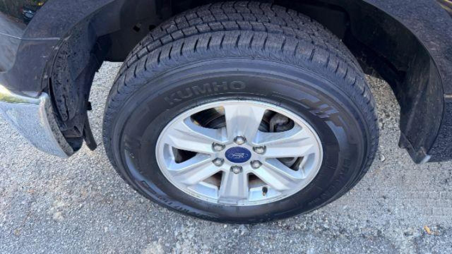 2016 Black Ford F-150 XLT SuperCrew 6.5-ft (1FTEW1CFXGF) with an 5.0L V8 engine, 6-Speed Automatic transmission, located at 1806 Veterans Memorial Hwy SW, Austell, GA, 30168, (770) 944-9558, 33.817959, -84.606987 - Photo#14