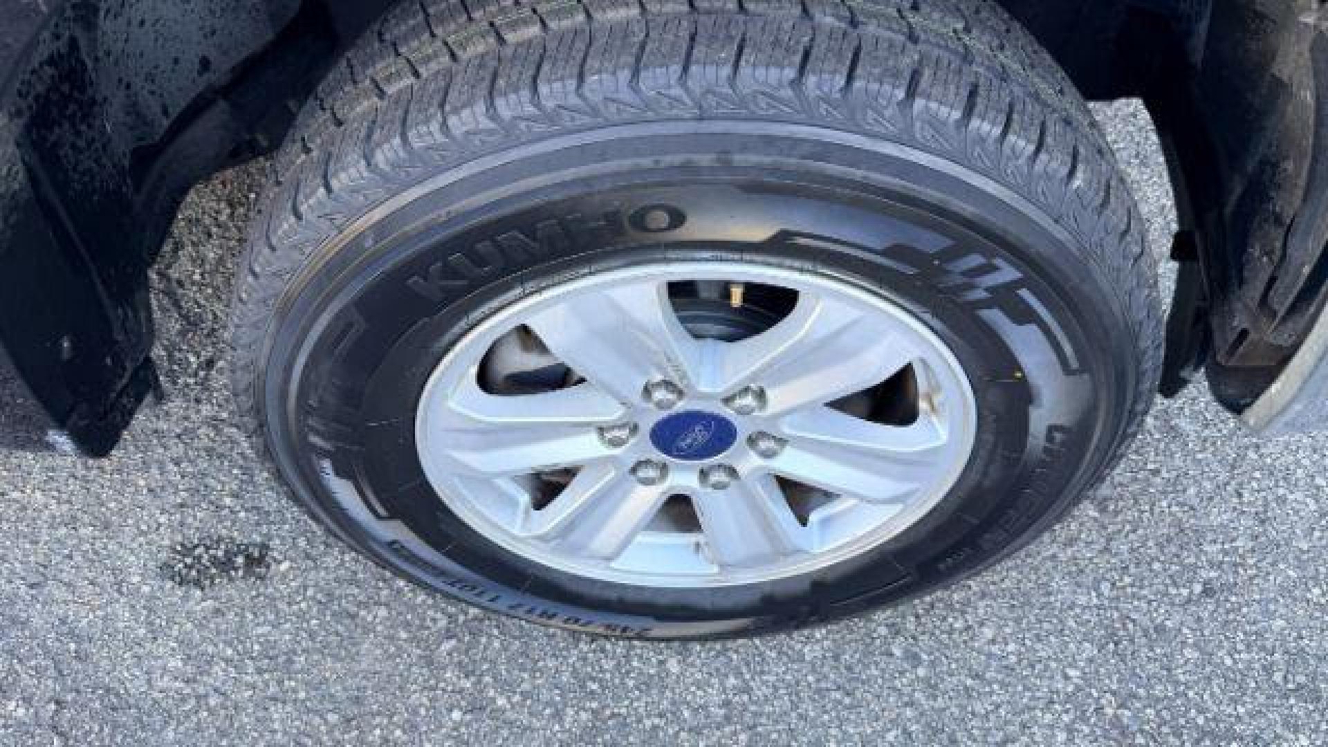 2016 Black Ford F-150 XLT SuperCrew 6.5-ft (1FTEW1CFXGF) with an 5.0L V8 engine, 6-Speed Automatic transmission, located at 1806 Veterans Memorial Hwy SW, Austell, GA, 30168, (770) 944-9558, 33.817959, -84.606987 - Photo#15