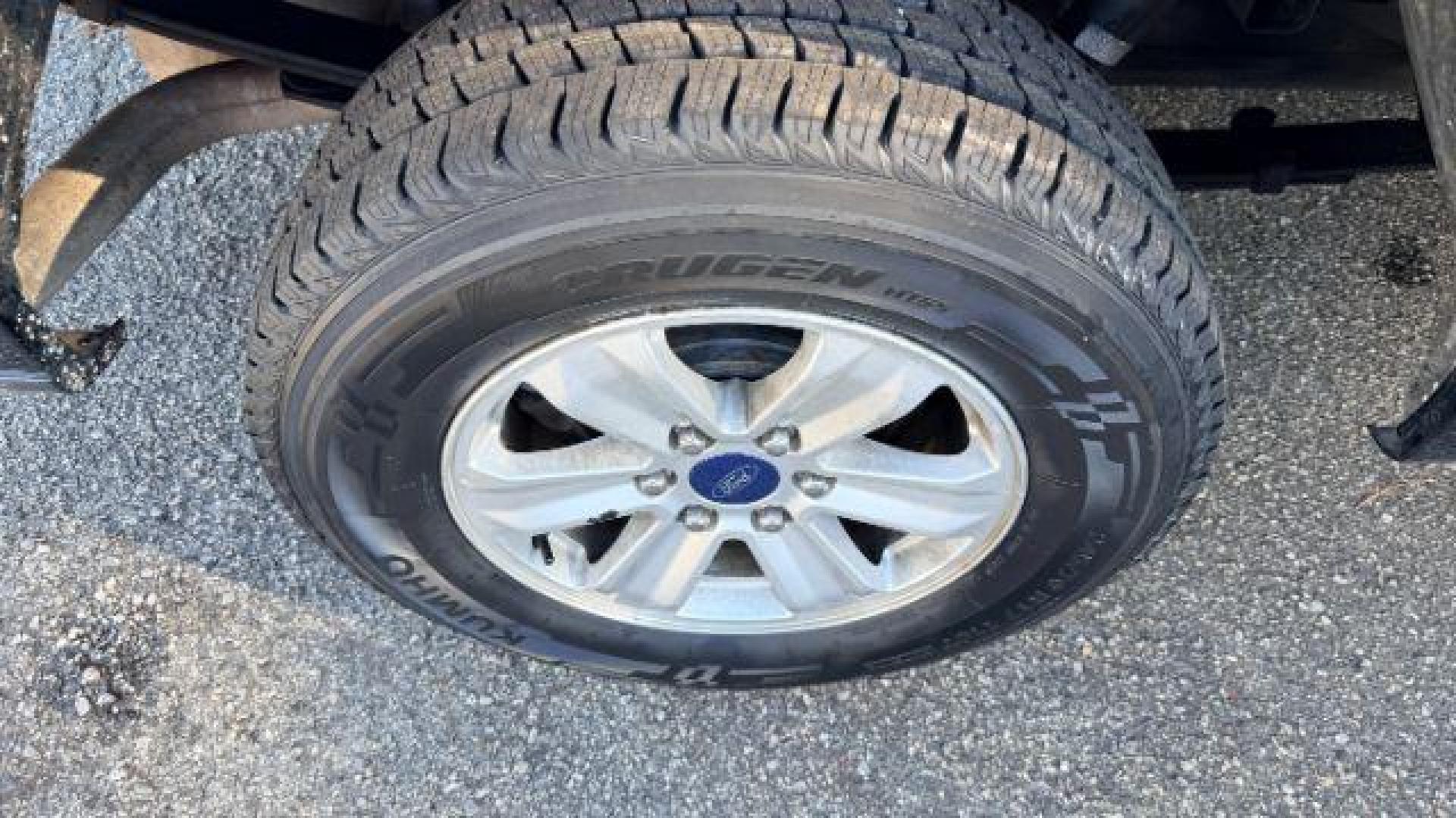 2016 Black Ford F-150 XLT SuperCrew 6.5-ft (1FTEW1CFXGF) with an 5.0L V8 engine, 6-Speed Automatic transmission, located at 1806 Veterans Memorial Hwy SW, Austell, GA, 30168, (770) 944-9558, 33.817959, -84.606987 - Photo#16