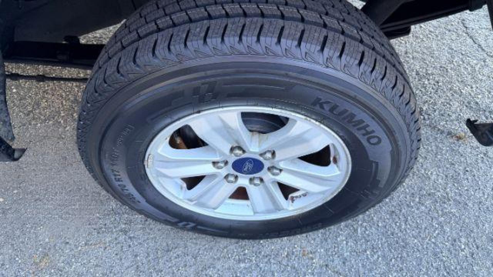 2016 Black Ford F-150 XLT SuperCrew 6.5-ft (1FTEW1CFXGF) with an 5.0L V8 engine, 6-Speed Automatic transmission, located at 1806 Veterans Memorial Hwy SW, Austell, GA, 30168, (770) 944-9558, 33.817959, -84.606987 - Photo#17