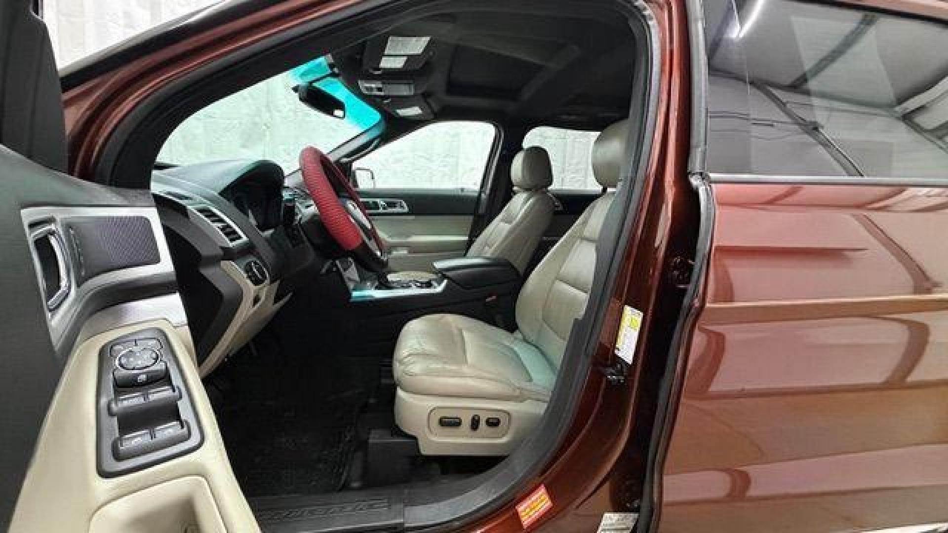 2015 Maroon Ford Explorer XLT 4WD (1FM5K8D80FG) with an 3.5L V6 DOHC 24V engine, 6-Speed Automatic transmission, located at 1806 Veterans Memorial Hwy SW, Austell, GA, 30168, (770) 944-9558, 33.817959, -84.606987 - Photo#13