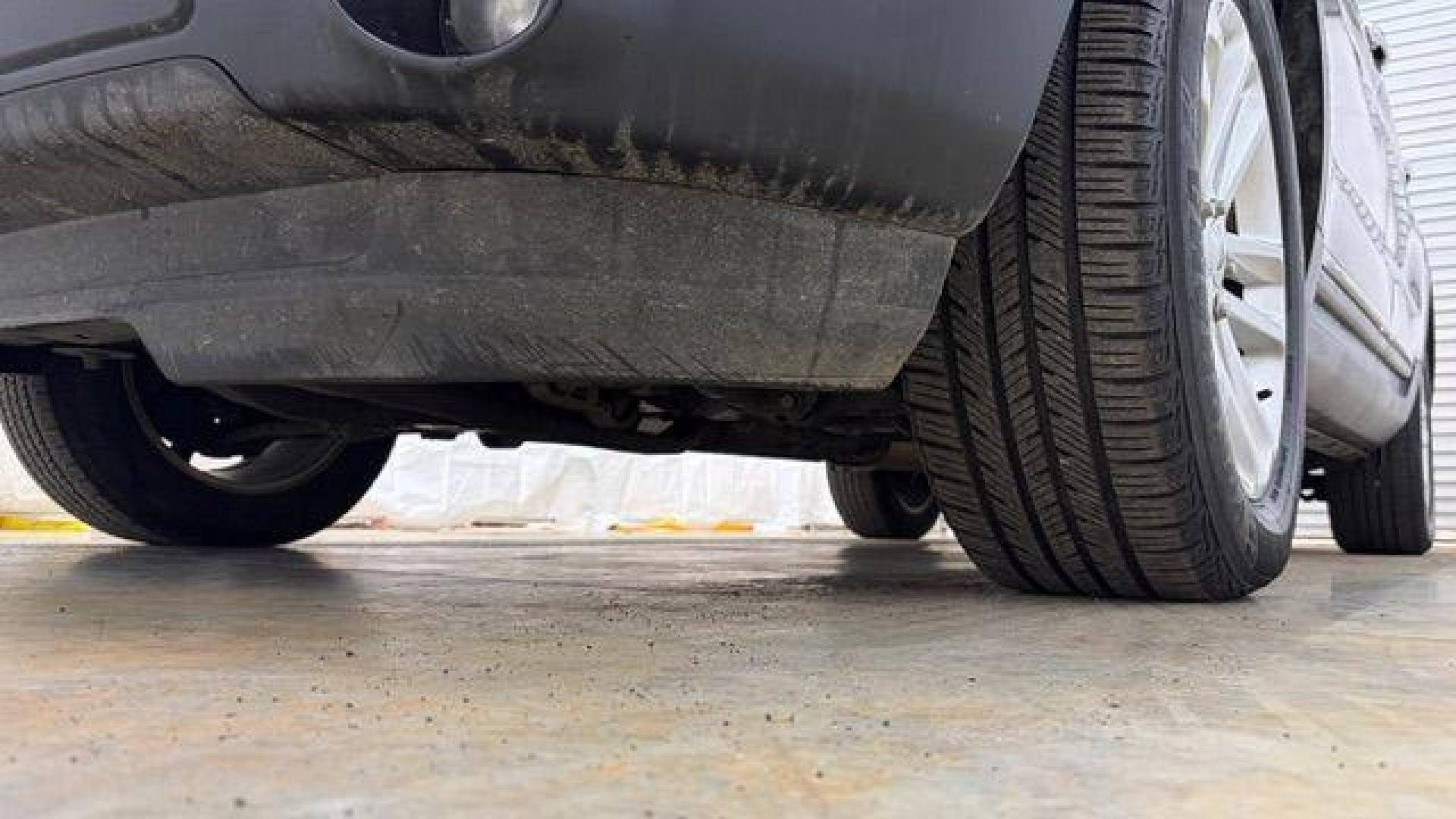 2015 Maroon Ford Explorer XLT 4WD (1FM5K8D80FG) with an 3.5L V6 DOHC 24V engine, 6-Speed Automatic transmission, located at 1806 Veterans Memorial Hwy SW, Austell, GA, 30168, (770) 944-9558, 33.817959, -84.606987 - Photo#22