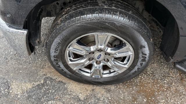 2015 Black Ford F-150 XLT SuperCrew 6.5-ft (1FTEW1CPXFF) with an 2.7L V6 DOHC 24V engine, 6-Speed Automatic transmission, located at 1806 Veterans Memorial Hwy SW, Austell, GA, 30168, (770) 944-9558, 33.817959, -84.606987 - Photo#17