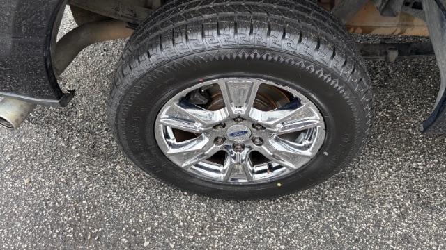 2015 Black Ford F-150 XLT SuperCrew 6.5-ft (1FTEW1CPXFF) with an 2.7L V6 DOHC 24V engine, 6-Speed Automatic transmission, located at 1806 Veterans Memorial Hwy SW, Austell, GA, 30168, (770) 944-9558, 33.817959, -84.606987 - Photo#31