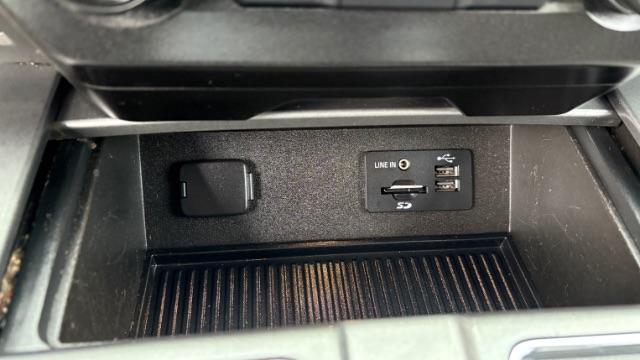 2015 Black Ford F-150 XLT SuperCrew 6.5-ft (1FTEW1CPXFF) with an 2.7L V6 DOHC 24V engine, 6-Speed Automatic transmission, located at 1806 Veterans Memorial Hwy SW, Austell, GA, 30168, (770) 944-9558, 33.817959, -84.606987 - Photo#42