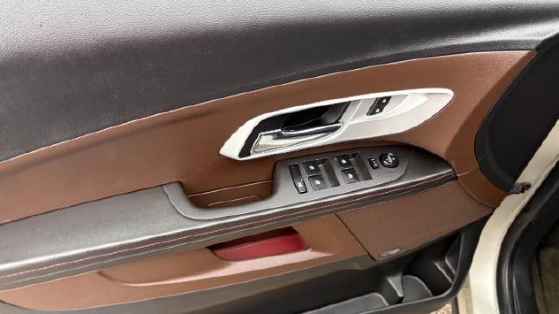 2014 Silver Chevrolet Equinox LTZ (2GNFLDE38E6) with an 2.4L I-4 gasoline direct injection engine, located at 1806 Veterans Memorial Hwy SW, Austell, GA, 30168, (770) 944-9558, 33.817959, -84.606987 - Photo#14