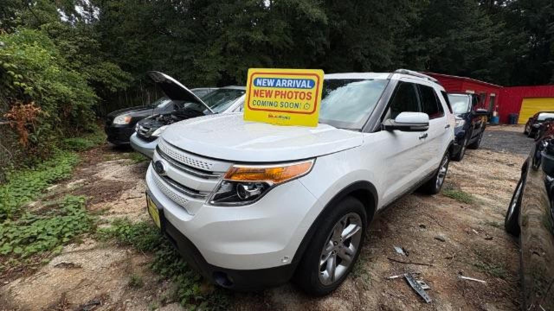 2012 White Ford Explorer Limited (1FMHK7F91CG) , located at 1806 Veterans Memorial Hwy SW, Austell, GA, 30168, (770) 944-9558, 33.817959, -84.606987 - Photo#0