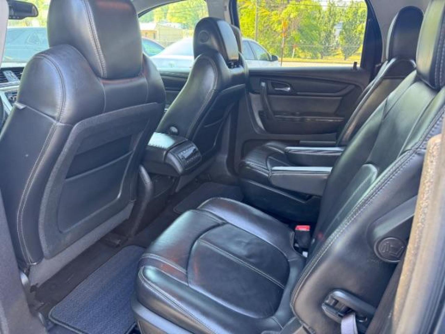 2013 Gray GMC Acadia SLT-1 (1GKKRRKD5DJ) , located at 1806 Veterans Memorial Hwy SW, Austell, GA, 30168, (770) 944-9558, 33.817959, -84.606987 - Photo#8