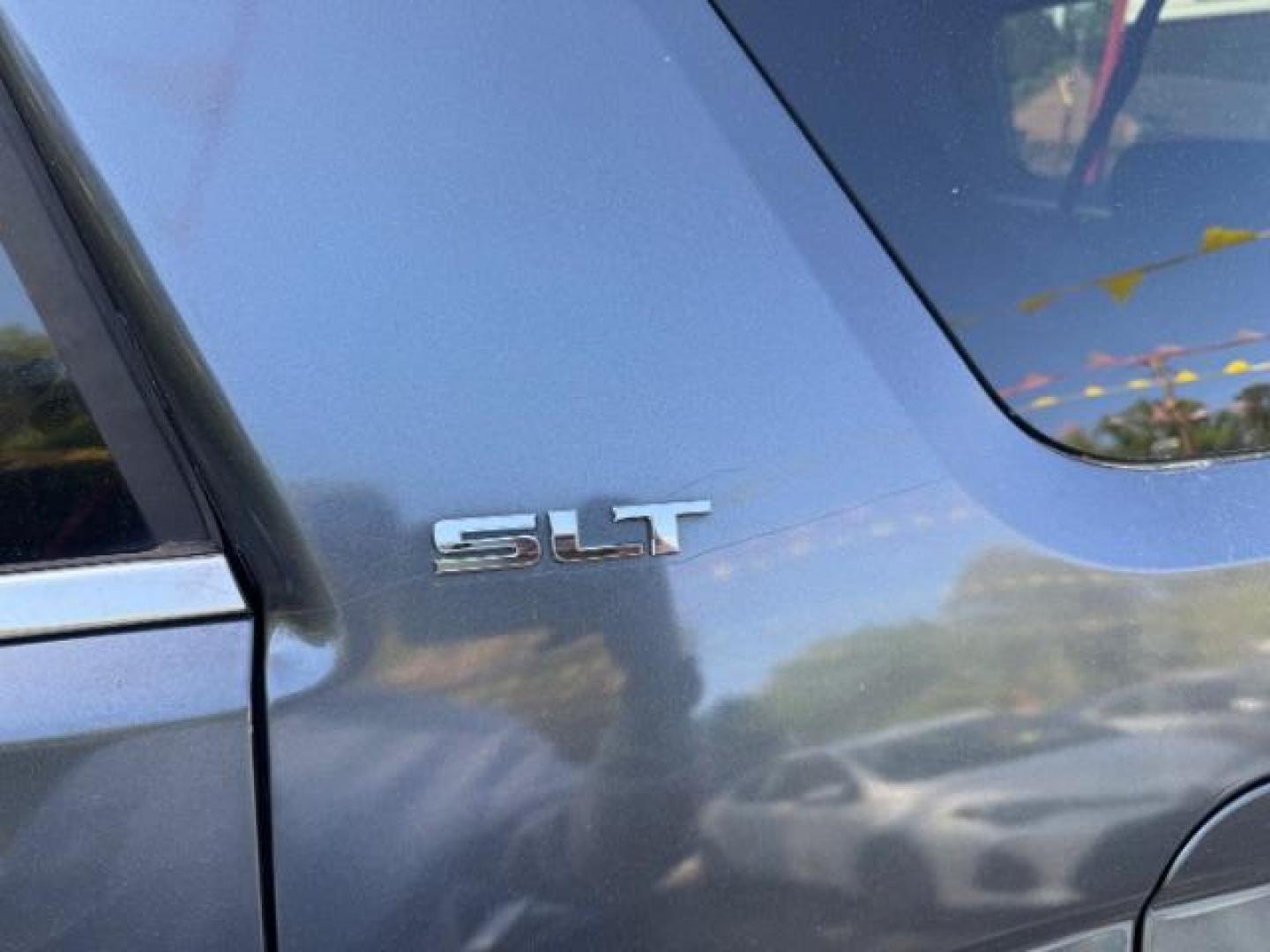 2013 Gray GMC Acadia SLT-1 (1GKKRRKD5DJ) , located at 1806 Veterans Memorial Hwy SW, Austell, GA, 30168, (770) 944-9558, 33.817959, -84.606987 - Photo#19
