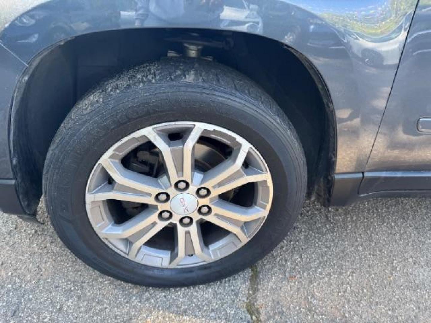 2013 Gray GMC Acadia SLT-1 (1GKKRRKD5DJ) , located at 1806 Veterans Memorial Hwy SW, Austell, GA, 30168, (770) 944-9558, 33.817959, -84.606987 - Photo#21
