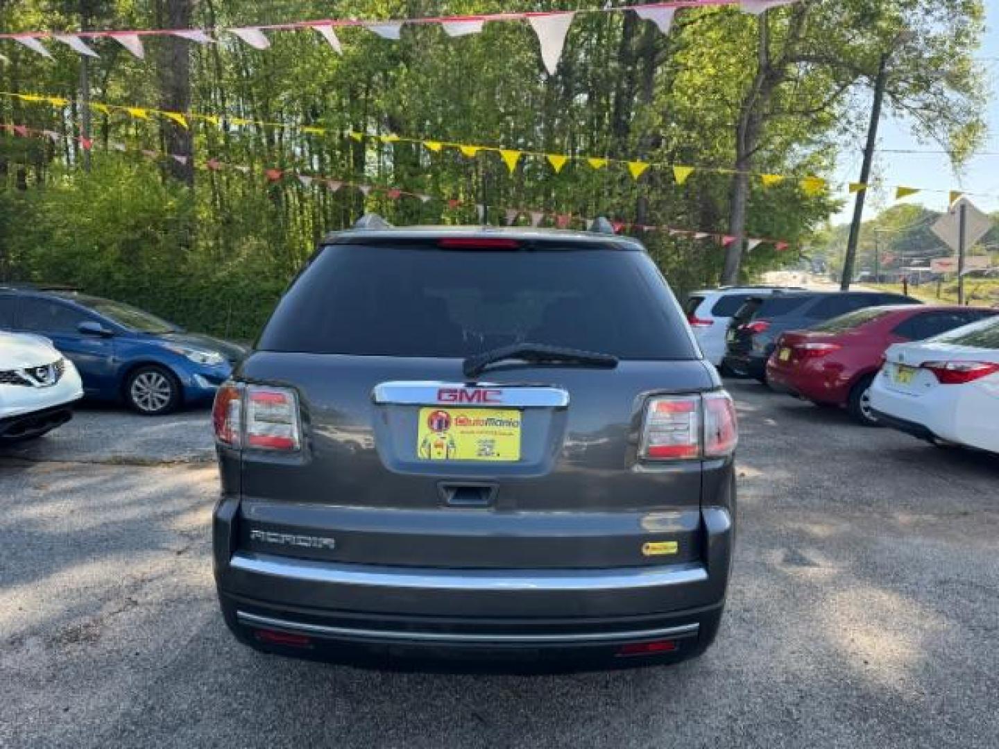 2013 Gray GMC Acadia SLT-1 (1GKKRRKD5DJ) , located at 1806 Veterans Memorial Hwy SW, Austell, GA, 30168, (770) 944-9558, 33.817959, -84.606987 - Photo#4