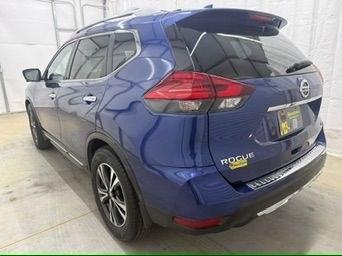 2017 Blue Nissan Rogue SL (JN8AT2MT6HW) with an 2.5L I-4 DOHC engine, located at 1806 Veterans Memorial Hwy SW, Austell, GA, 30168, (770) 944-9558, 33.817959, -84.606987 - Photo#3