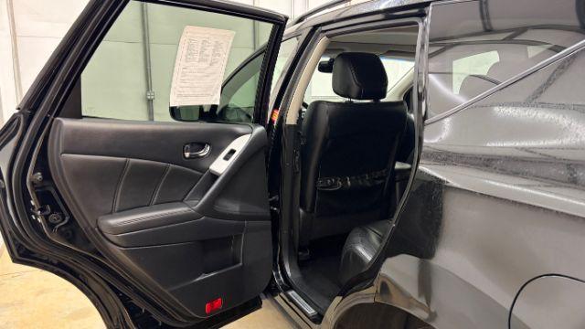 2011 Black Nissan Murano SL (JN8AZ1MU1BW) with an 3.5L V6 DI DOHC CVTC engine, located at 1806 Veterans Memorial Hwy SW, Austell, GA, 30168, (770) 944-9558, 33.817959, -84.606987 - Photo#13