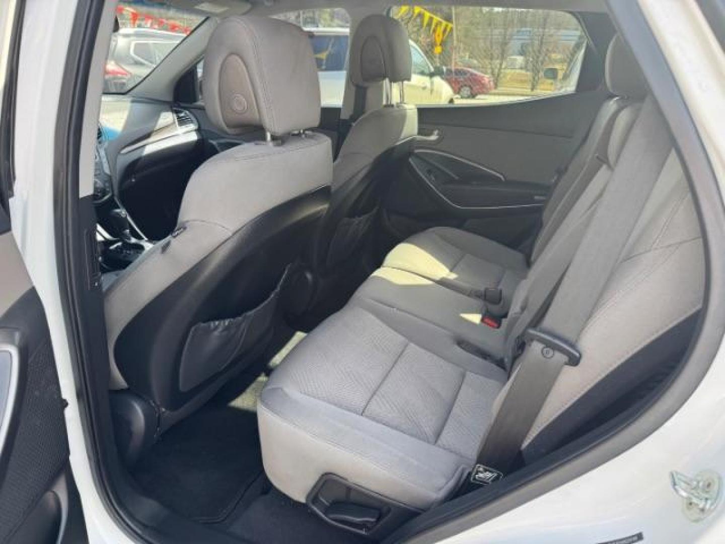 2017 White Hyundai Santa Fe Sport BASE (5NMZU3LB1HH) with an 2.4L I-4 DI DOHC engine, located at 1806 Veterans Memorial Hwy SW, Austell, GA, 30168, (770) 944-9558, 33.817959, -84.606987 - Photo#9