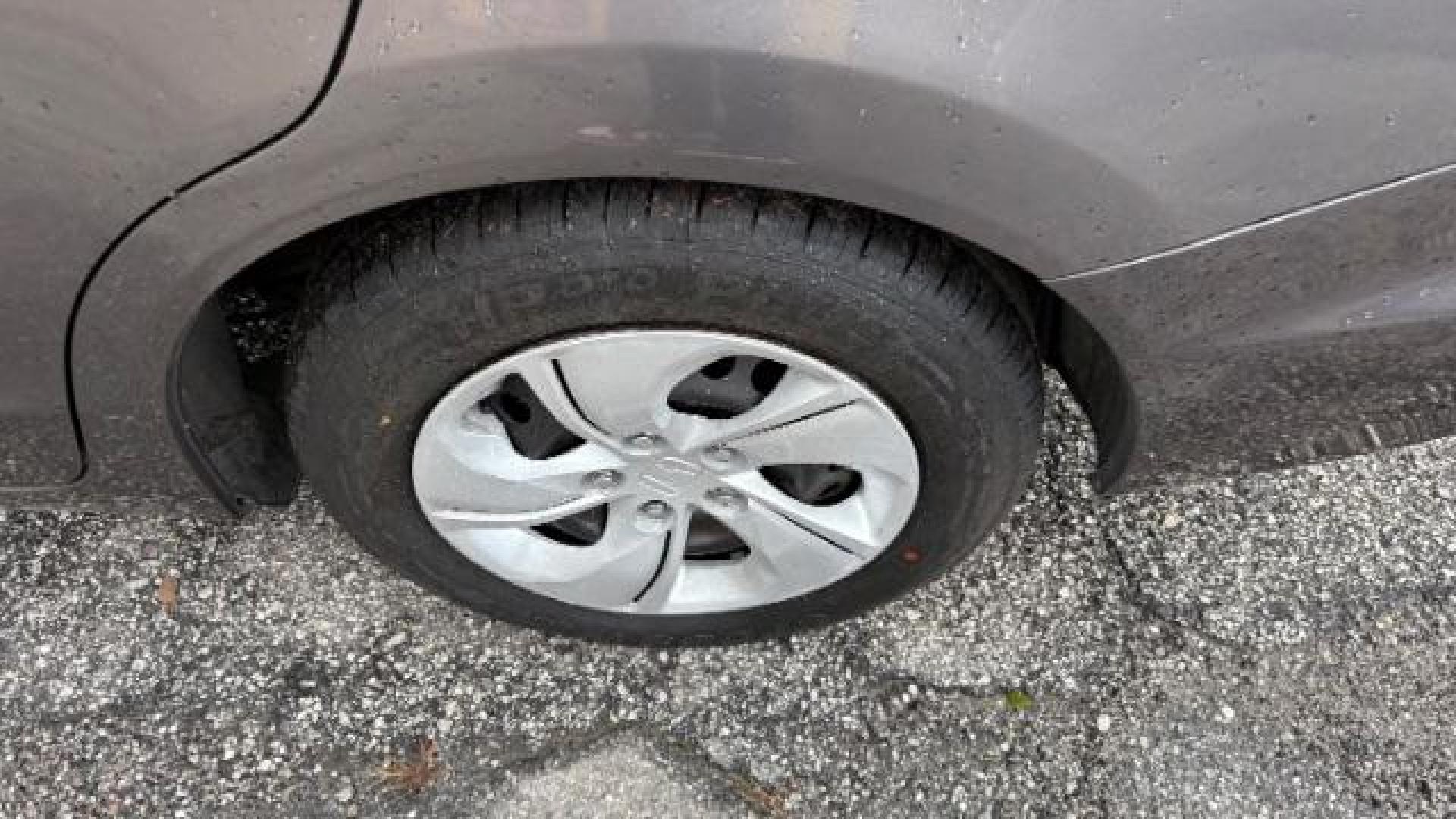 2013 Gray Honda Civic LX (19XFB2F59DE) with an 1.8L I-4 MPI SOHC engine, located at 1806 Veterans Memorial Hwy SW, Austell, GA, 30168, (770) 944-9558, 33.817959, -84.606987 - Photo#8