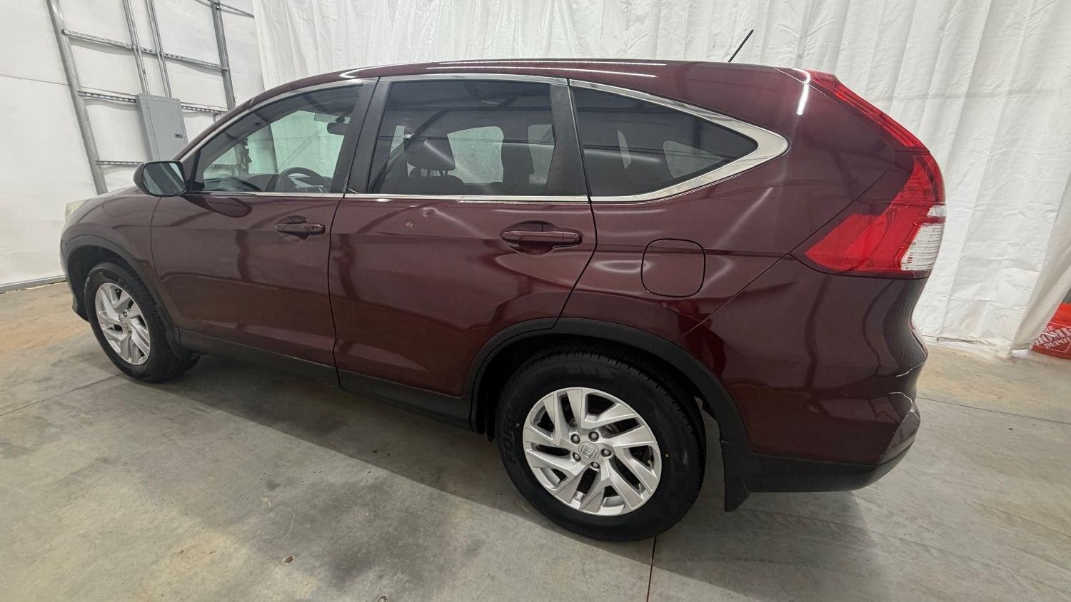 2015 Maroon Honda CR-V EX (2HKRM3H58FH) with an 2.4L I-4 MPI DOHC engine, located at 1806 Veterans Memorial Hwy SW, Austell, GA, 30168, (770) 944-9558, 33.817959, -84.606987- Photo#2