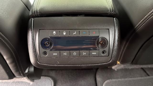 2017 Black Chevrolet Traverse 2LT (1GNKVHKD5HJ) with an 3.6L V-6 gasoline di engine, located at 1806 Veterans Memorial Hwy SW, Austell, GA, 30168, (770) 944-9558, 33.817959, -84.606987 - Photo#10