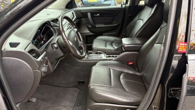 2017 Black Chevrolet Traverse 2LT (1GNKVHKD5HJ) with an 3.6L V-6 gasoline di engine, located at 1806 Veterans Memorial Hwy SW, Austell, GA, 30168, (770) 944-9558, 33.817959, -84.606987 - Photo#14