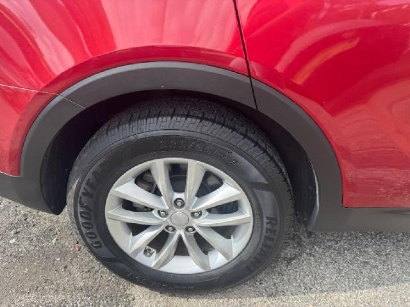 2017 Red Kia Sorento 3.3L LX (5XYPG4A51HG) with an Lambda II 3.3L V-6 gasoline direct injection engine, located at 1806 Veterans Memorial Hwy SW, Austell, GA, 30168, (770) 944-9558, 33.817959, -84.606987 - Photo#19
