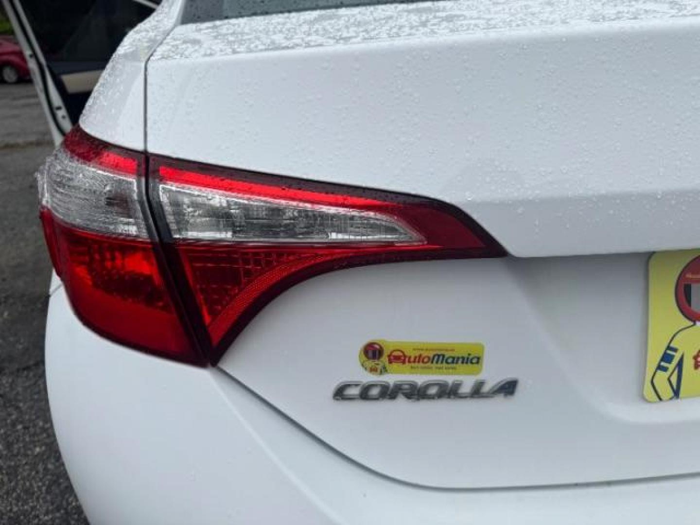 2015 White Toyota Corolla LE (2T1BURHE6FC) with an 1.8L I-4 DOHC engine, located at 1806 Veterans Memorial Hwy SW, Austell, GA, 30168, (770) 944-9558, 33.817959, -84.606987 - Photo#13