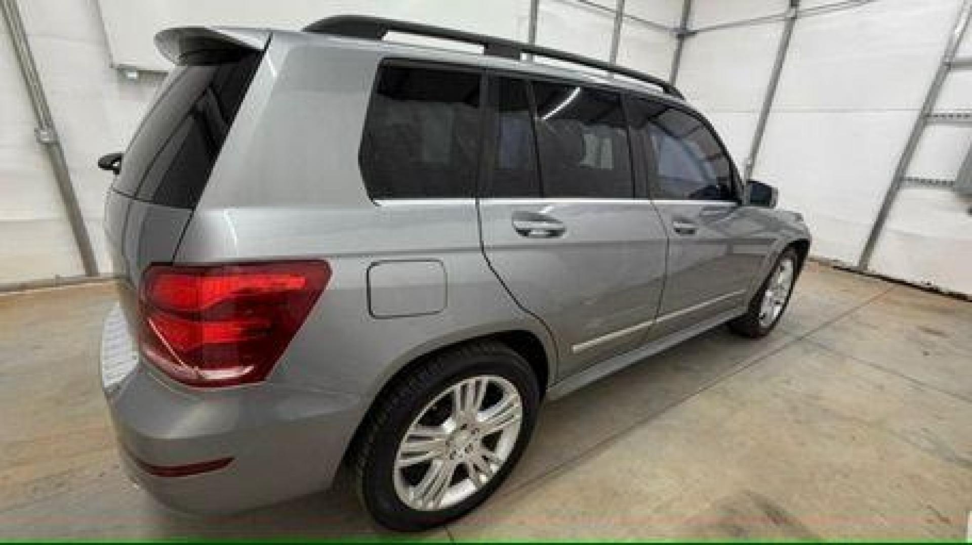 2014 Grey Mercedes-Benz GLK 350 1 (WDCGG5HB3EG) , located at 1806 Veterans Memorial Hwy SW, Austell, GA, 30168, (770) 944-9558, 33.817959, -84.606987 - Photo#6