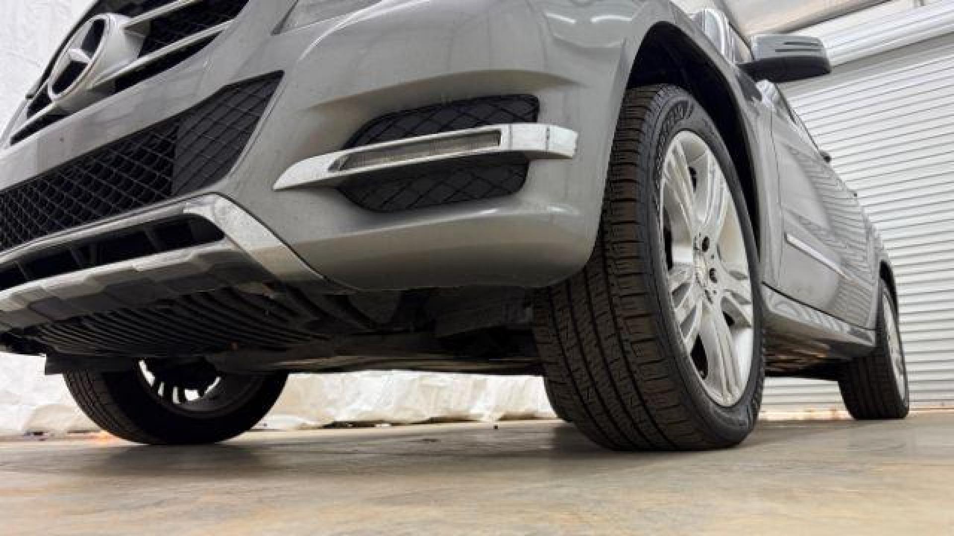 2014 Grey Mercedes-Benz GLK 350 1 (WDCGG5HB3EG) , located at 1806 Veterans Memorial Hwy SW, Austell, GA, 30168, (770) 944-9558, 33.817959, -84.606987 - Photo#20