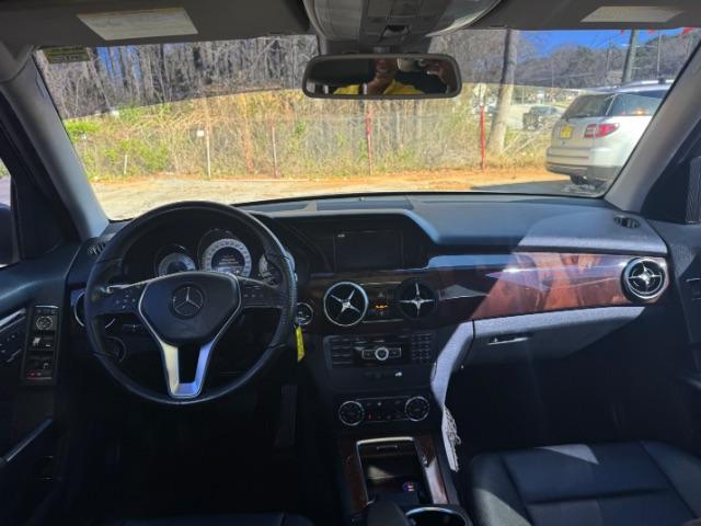 2014 Silver Mercedes-Benz GLK 350 1 (WDCGG5HB3EG) , located at 1806 Veterans Memorial Hwy SW, Austell, GA, 30168, (770) 944-9558, 33.817959, -84.606987 - Photo#11