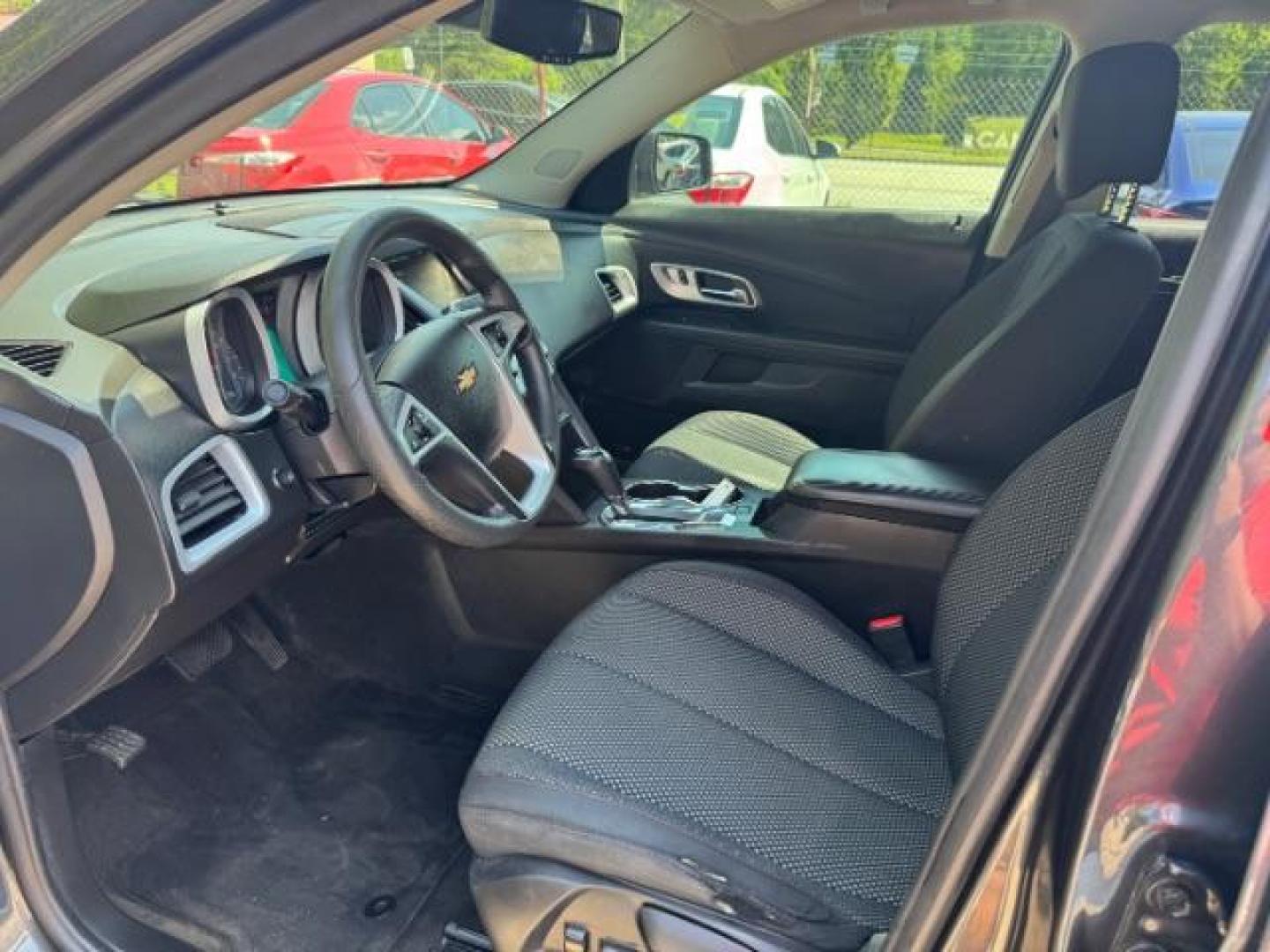 2017 Gray Chevrolet Equinox LT (2GNALCEK0H1) with an 2.4L I-4 gasoline direct injection engine, located at 1806 Veterans Memorial Hwy SW, Austell, GA, 30168, (770) 944-9558, 33.817959, -84.606987 - Photo#6