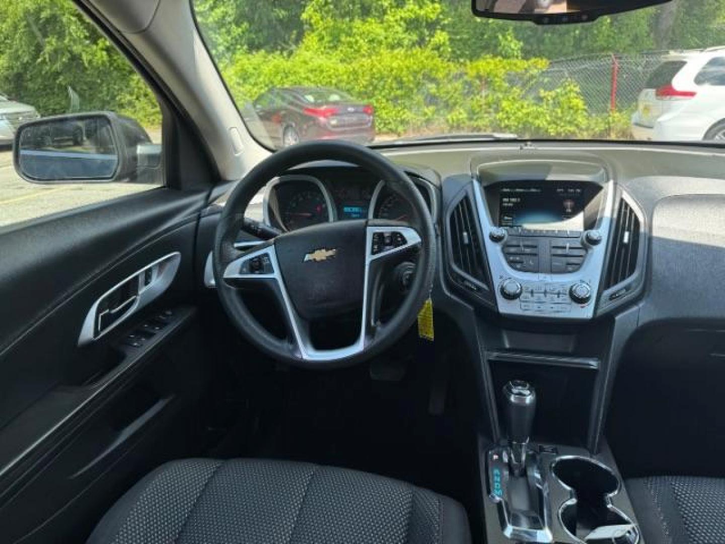 2017 Gray Chevrolet Equinox LT (2GNALCEK0H1) with an 2.4L I-4 gasoline direct injection engine, located at 1806 Veterans Memorial Hwy SW, Austell, GA, 30168, (770) 944-9558, 33.817959, -84.606987 - Photo#12