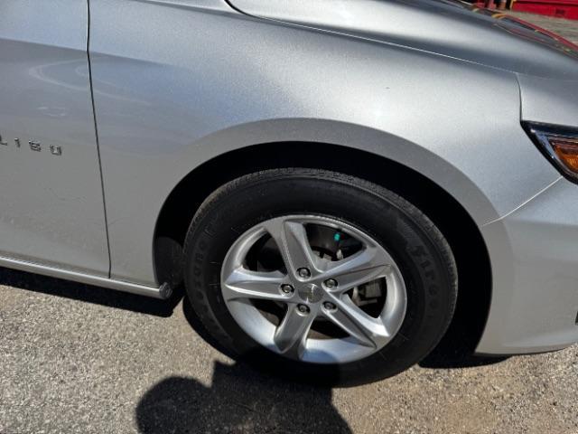2019 Silver Chevrolet Malibu 1LS (1G1ZB5ST4KF) with an ECOTEC 1.5L I-4 gaso engine, located at 1806 Veterans Memorial Hwy SW, Austell, GA, 30168, (770) 944-9558, 33.817959, -84.606987 - Photo#18