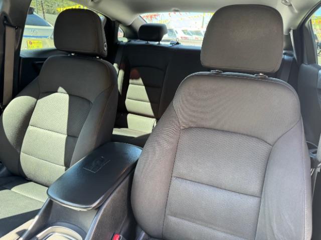 2019 Silver Chevrolet Malibu 1LS (1G1ZB5ST4KF) with an ECOTEC 1.5L I-4 gaso engine, located at 1806 Veterans Memorial Hwy SW, Austell, GA, 30168, (770) 944-9558, 33.817959, -84.606987 - Photo#6